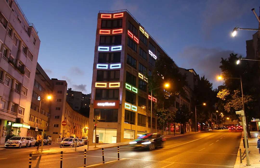 Easyhotel Lisbon-1