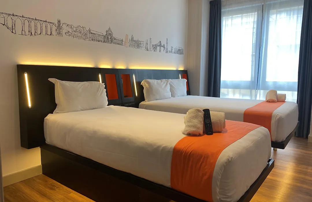 Easyhotel Lisbon-1